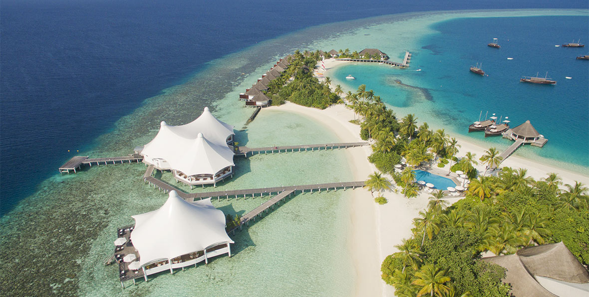 vista aerea Safari Island Resort & Spa Maldives