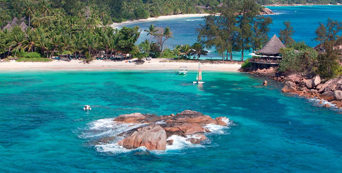 aguas azules en Constance Lemuria Seychelles