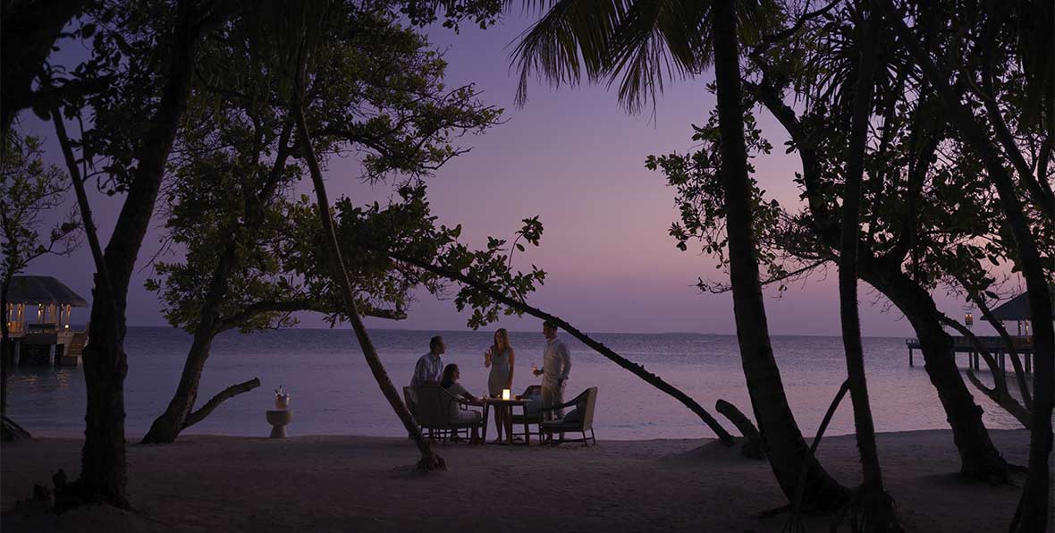 cena privada en la playa en Vakkaru Maldives