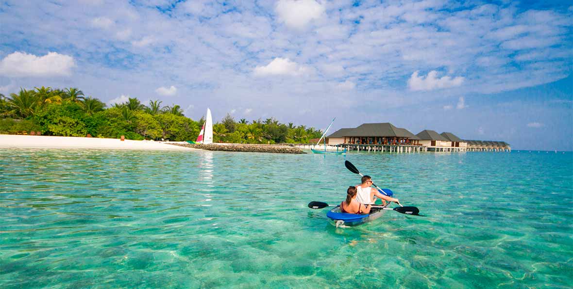 excursión en kayan en Summer Island Maldivas