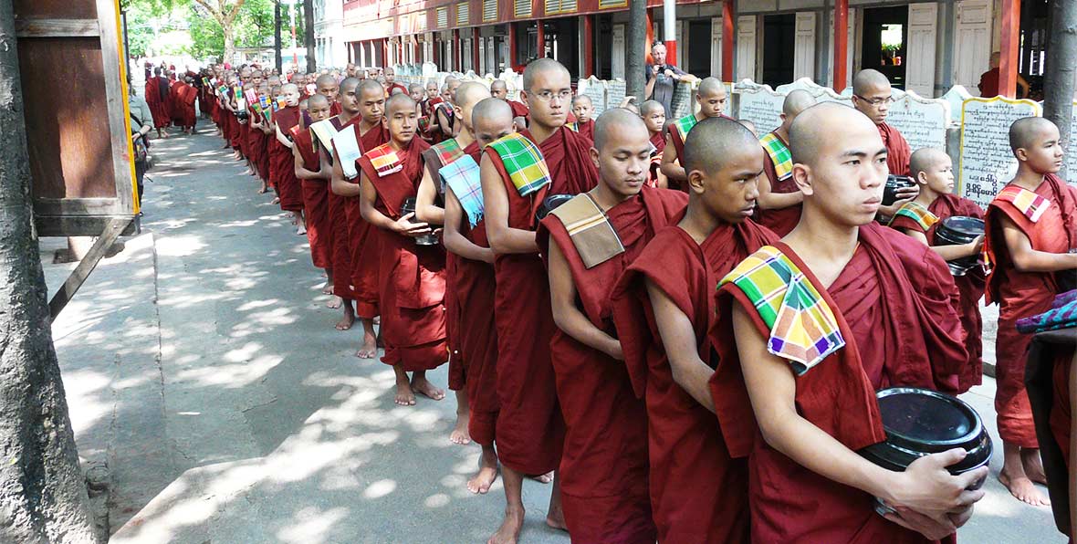 Mandalay - Mingún - Mandalay (taller artesanal de pan de oro)