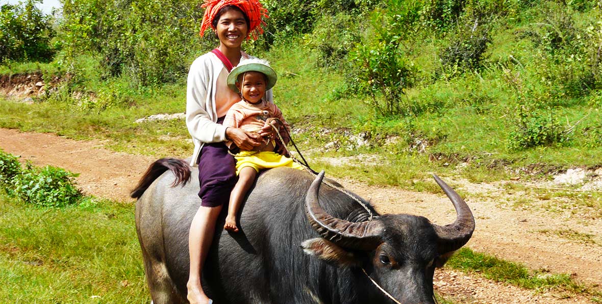 Bagán (Nyaung-U - Dhamayangyi - Myingabar - aldea birmana)