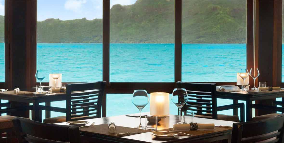 restaurante en St. Regis Bora Bora Resort