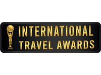 Logo International Travel Awards Copia - arenastours.com - viajar a Maldivas