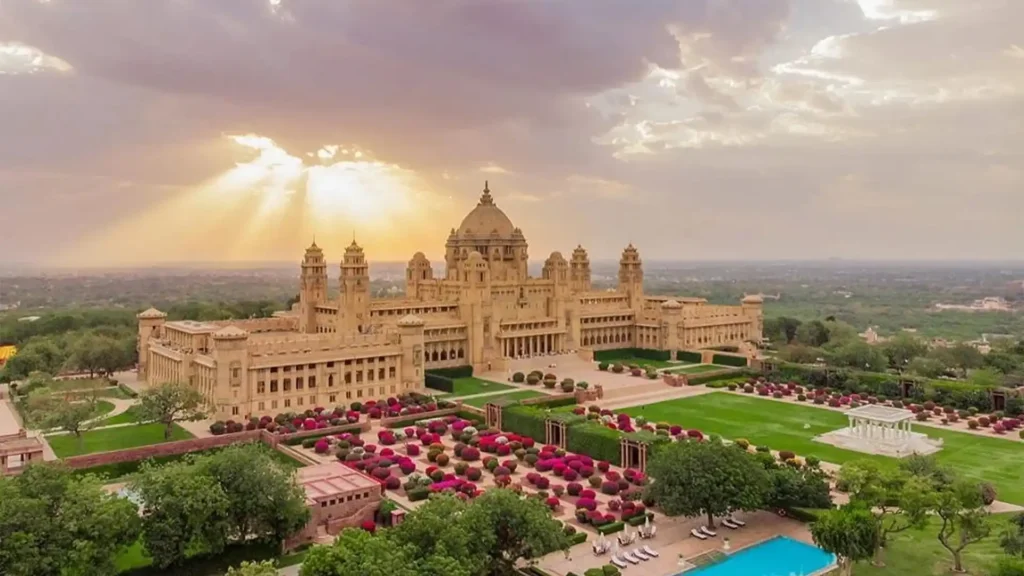 hoteles-palacio-en-india-4