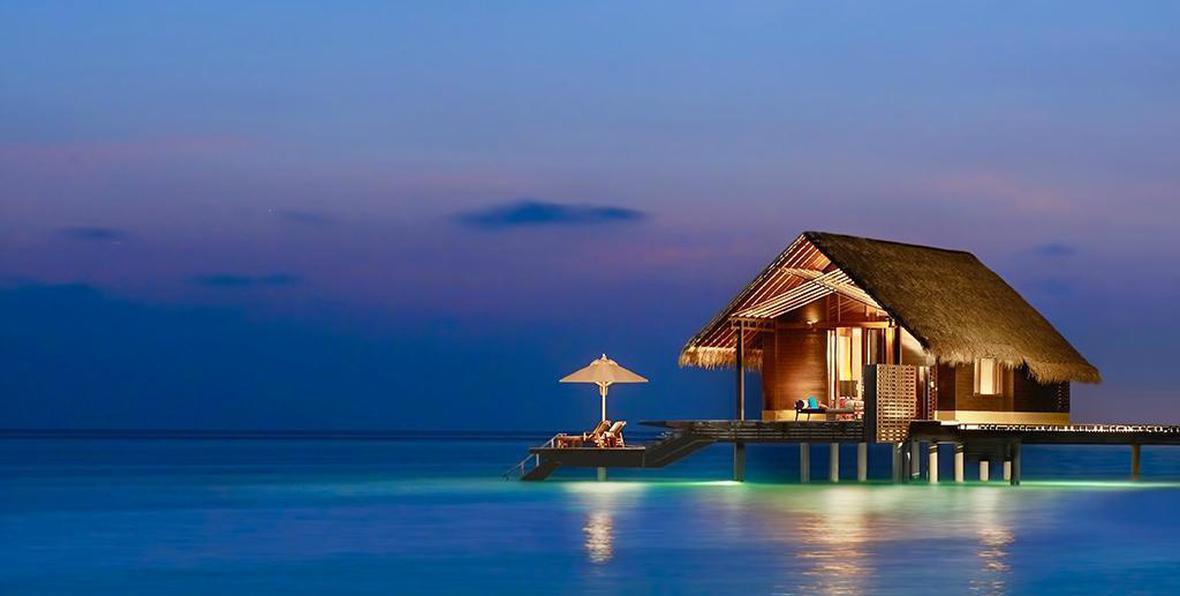 One & Only Reethi Rah Maldives por la noche