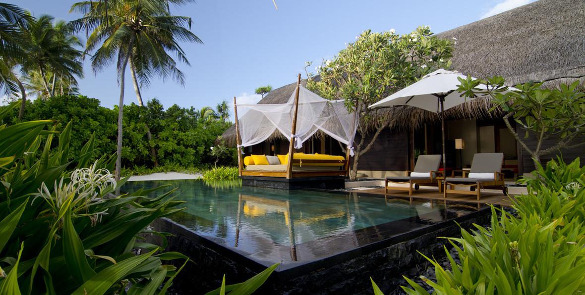 cama balinesa en One & Only Reethi Rah Maldives